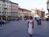 p6240009 Ma in Piazza del Borsa.