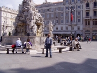 p6020010 Piazza del'Unita d'Italia again.