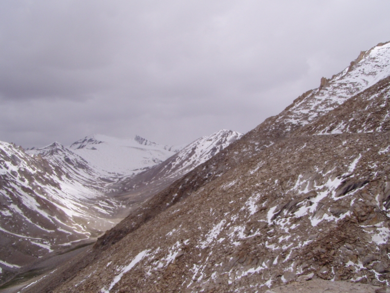 p6240138 The road to Khardung La