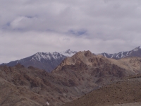 p6240120 Off towards Khardung la. Early morning