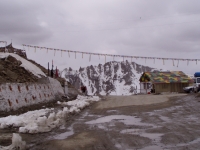 p6240153 Tea shop at Khardung La