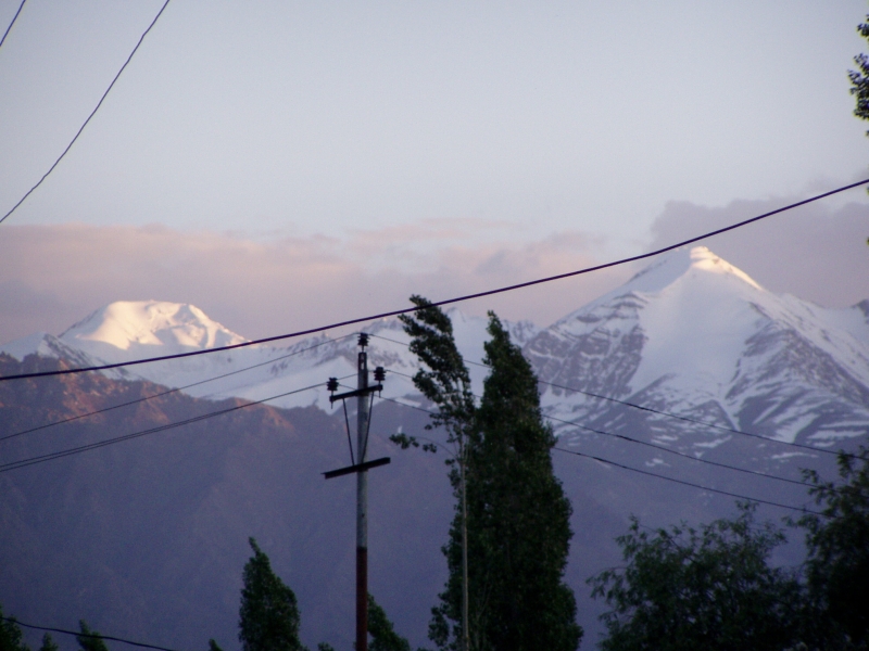 p6230117 Sun setting on Zanskar. From Leh