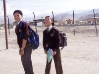 p6270342 Happy school kids at Leh