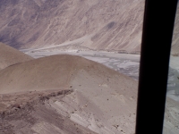 p6240191 First glimpse of the Nubra valley and the Shayok river. The silk route